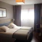 巴黎瑞熙侗伊西莱斯利诺酒店 公寓式酒店 4*