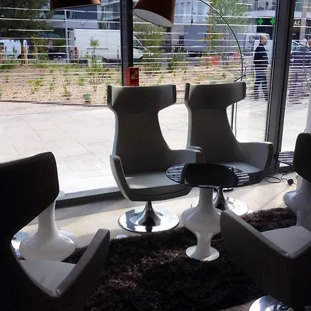 Aparthotel Residhome Paris Les Moulineaux Issy-les-Moulineaux