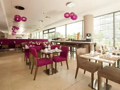 Residhome Paris Les Moulineaux 4*