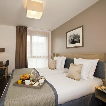 Aparthotel Residhome Paris Les Moulineaux 4*