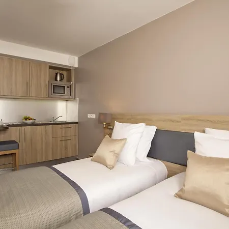 Residhome Paris Les Moulineaux Apartahotel