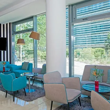 Residhome Paris Les Moulineaux Apartahotel Issy-les-Moulineaux
