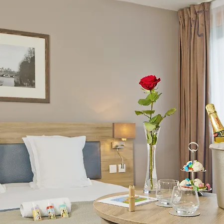 Residhome Paris Les Moulineaux 4*