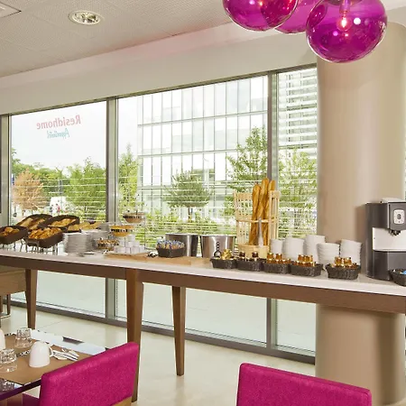 Residhome Paris Les Moulineaux 4*