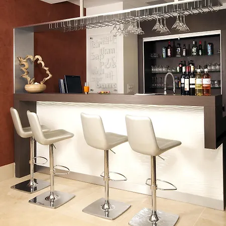 Residhome Paris Les Moulineaux Apartahotel