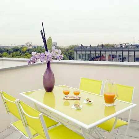 Residhome Paris Les Moulineaux 4*