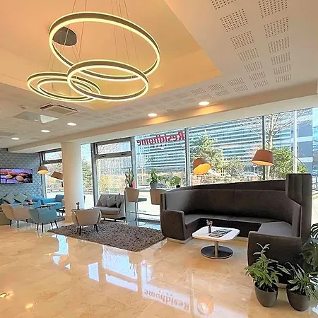 Residhome Paris Les Moulineaux 4* Issy-les-Moulineaux
