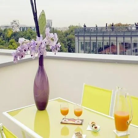Residhome Paris Les Moulineaux Aparthotel 4*