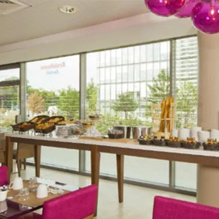 Residhome Paris Les Moulineaux Issy-les-Moulineaux