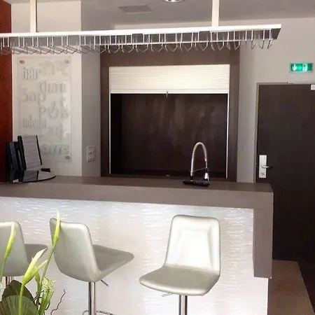 Aparthotel Residhome Paris Les Moulineaux 4*