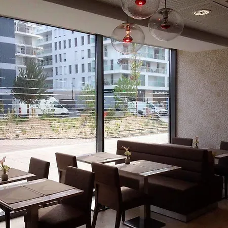 Aparthotel Residhome Paris Les Moulineaux Issy-les-Moulineaux