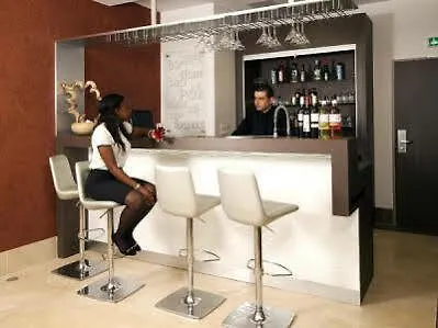 Ξενοδοχείο με διαμερίσματα Residhome Paris Les Moulineaux